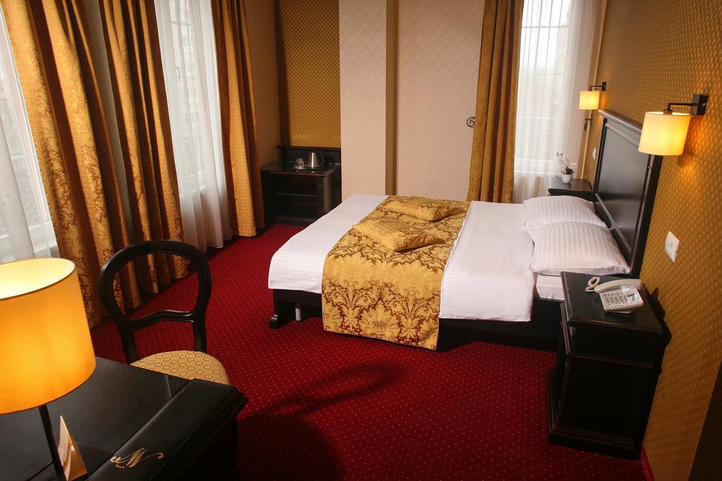 Hotel Novera Timişoara Extérieur photo