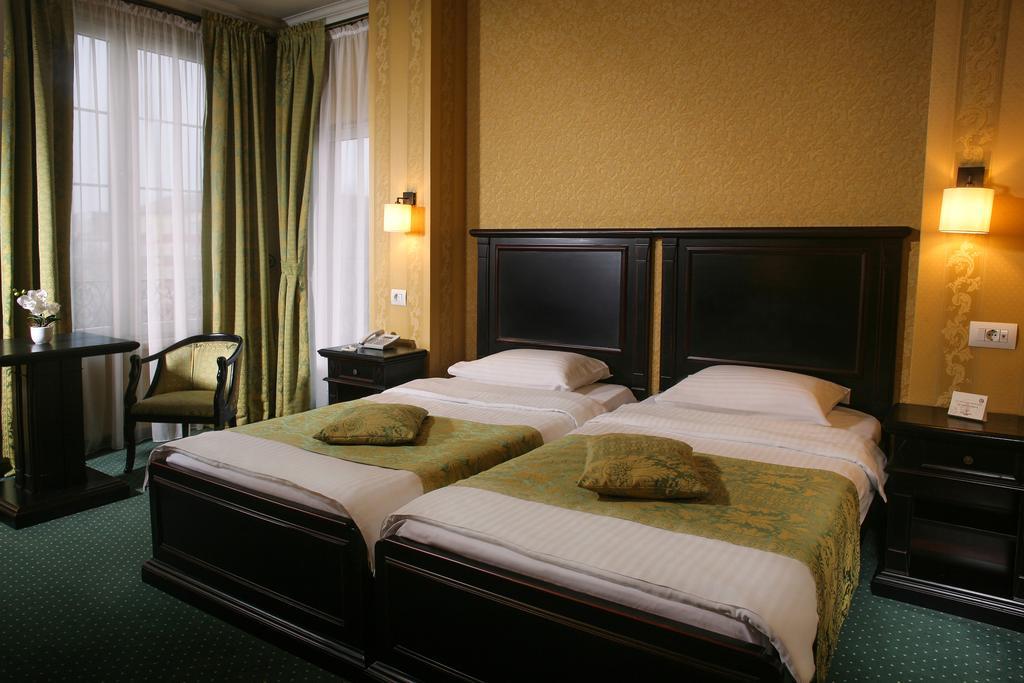 Hotel Novera Timişoara Extérieur photo