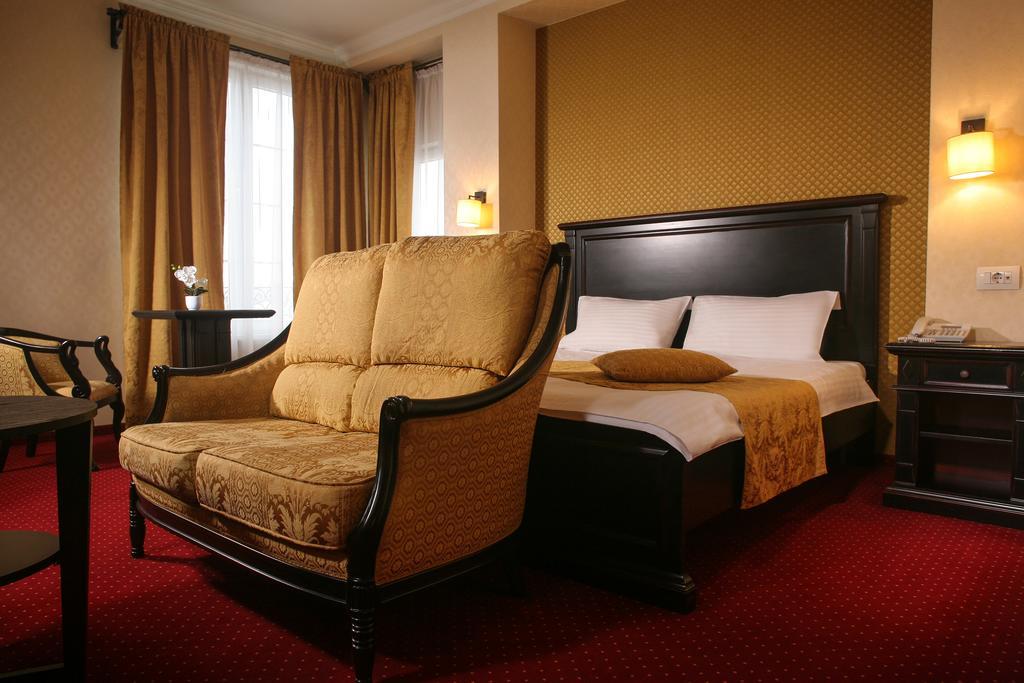 Hotel Novera Timişoara Extérieur photo