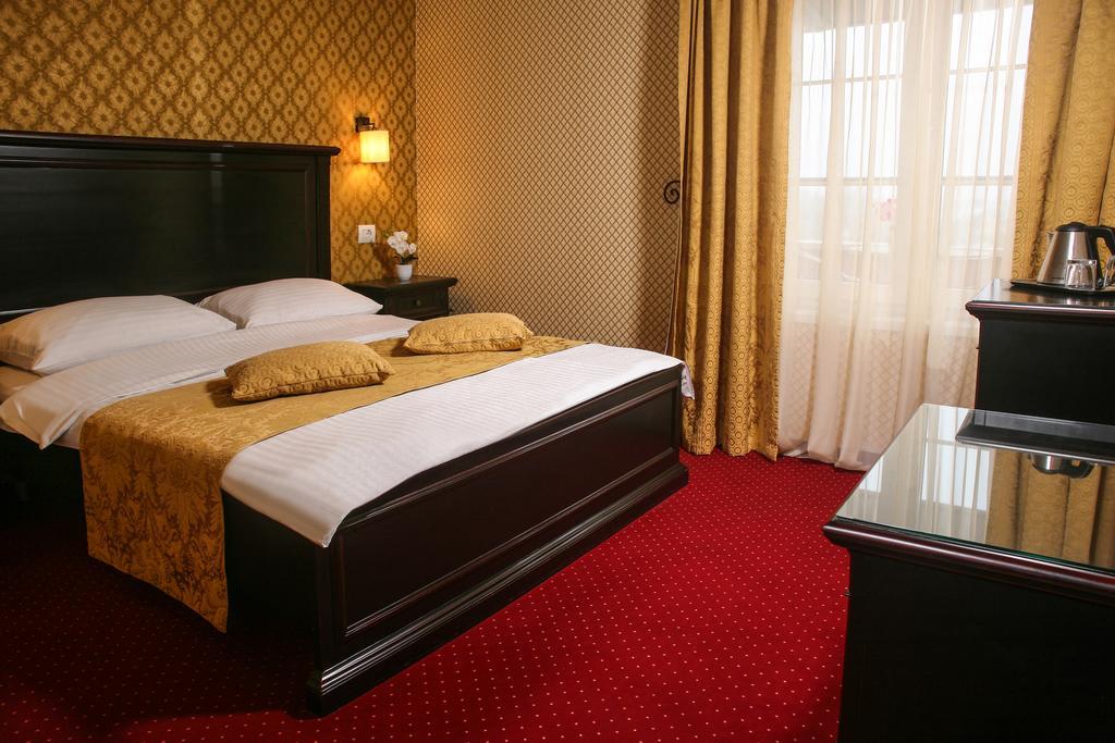 Hotel Novera Timişoara Chambre photo