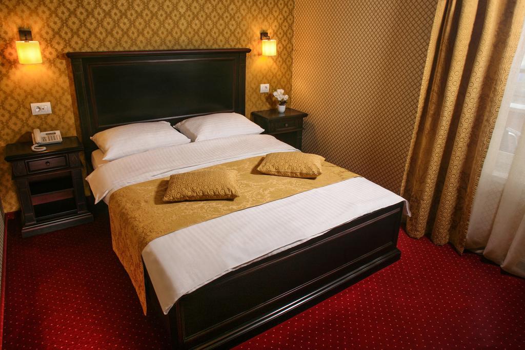Hotel Novera Timişoara Extérieur photo